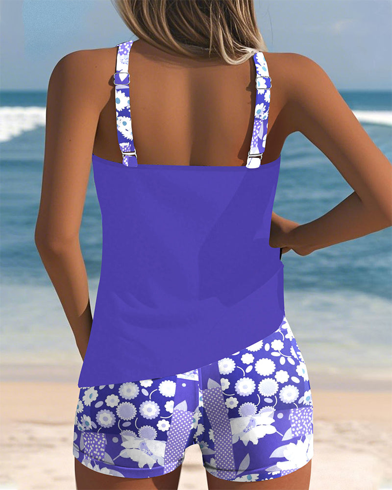 Two-Piece Swimsuit with Comfortable Fit and Floral Beach Style