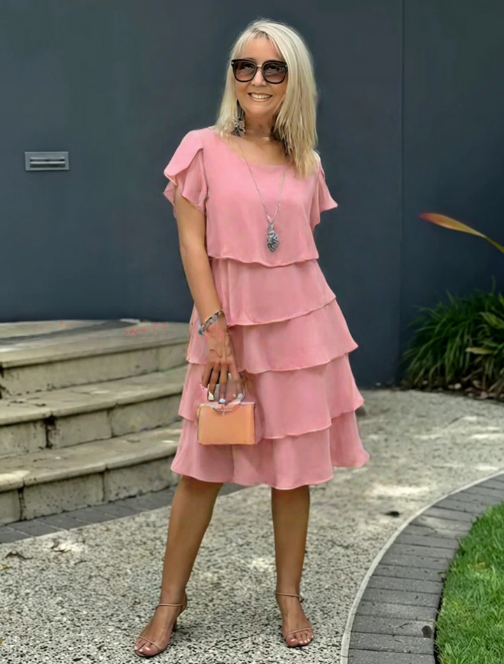 Women's Tiered Ruffle Short Sleeve Round Neck Midi Dress