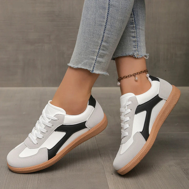 Women's Colour Block Lace-Up Retro Flat Trainers Gum Sole
