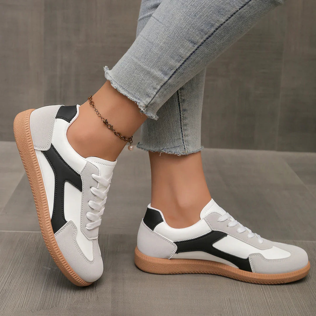 Women's Colour Block Lace-Up Retro Flat Trainers Gum Sole