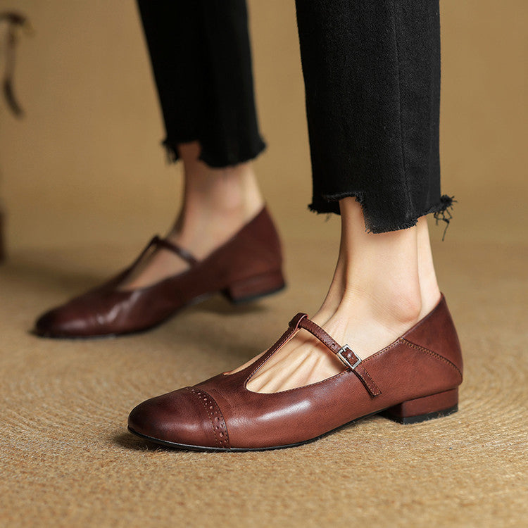 Women's Genuine Leather Buckle Strap Brogue Detail Shoe