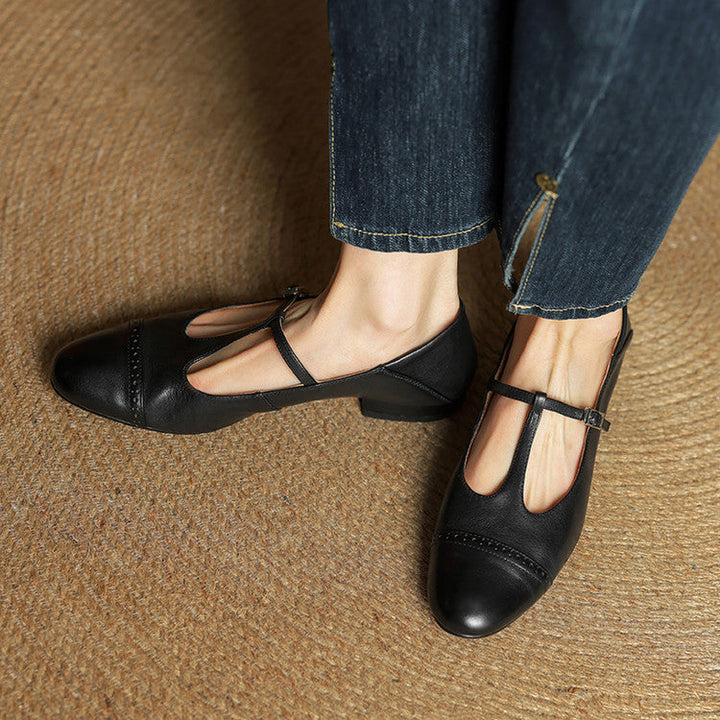 Women's Genuine Leather Buckle Strap Brogue Detail Shoe