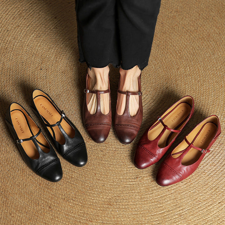Women's Genuine Leather Buckle Strap Brogue Detail Shoe