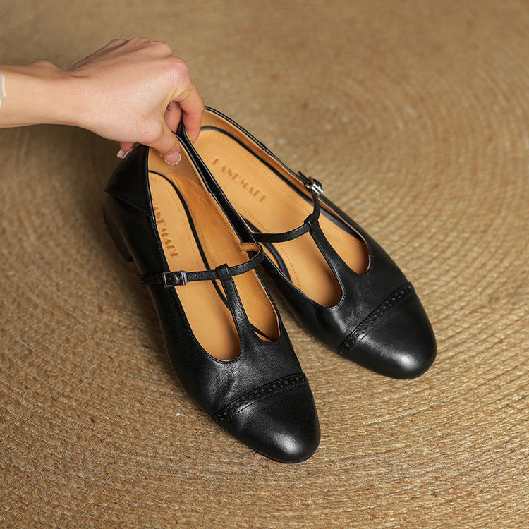 Women's Genuine Leather Buckle Strap Brogue Detail Shoe