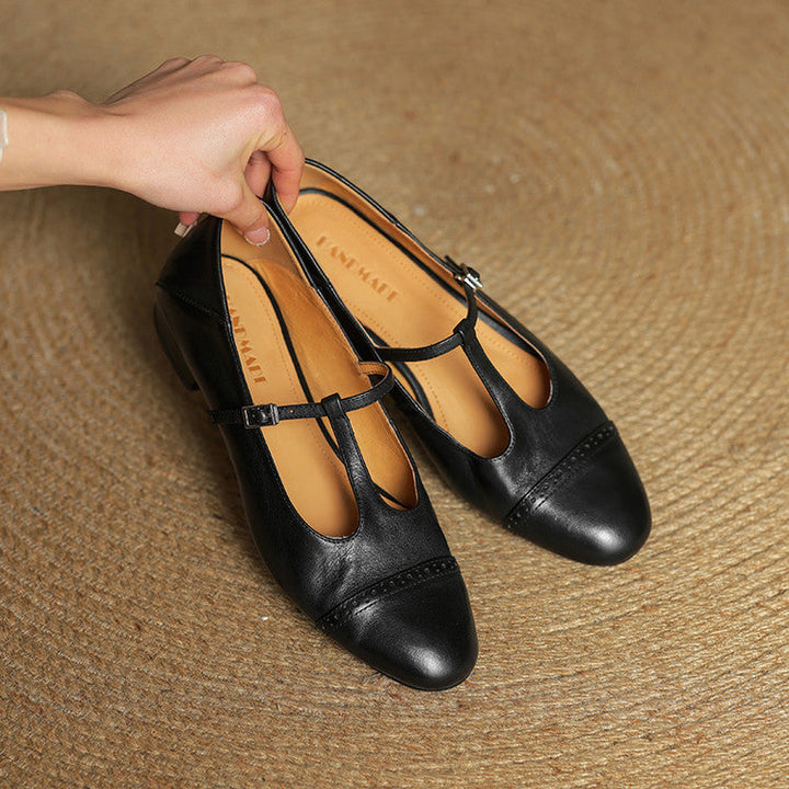 Women's Genuine Leather Buckle Strap Brogue Detail Shoe