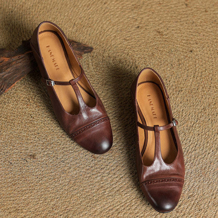 Women's Genuine Leather Buckle Strap Brogue Detail Shoe