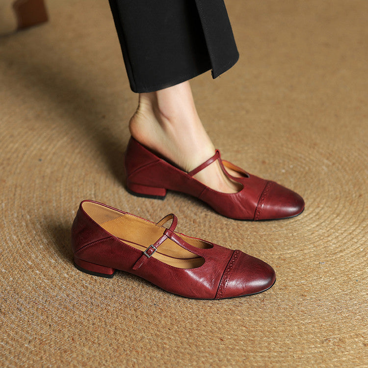 Women's Genuine Leather Buckle Strap Brogue Detail Shoe