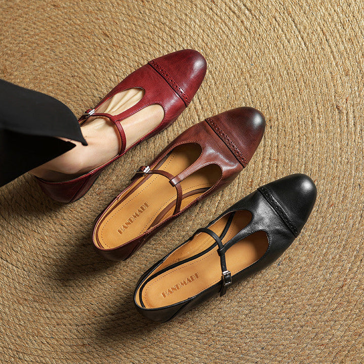 Women's Genuine Leather Buckle Strap Brogue Detail Shoe