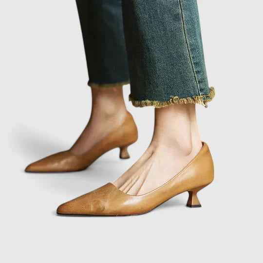 Women's Genuine Leather Kitten Heel Pointed Toe Pumps